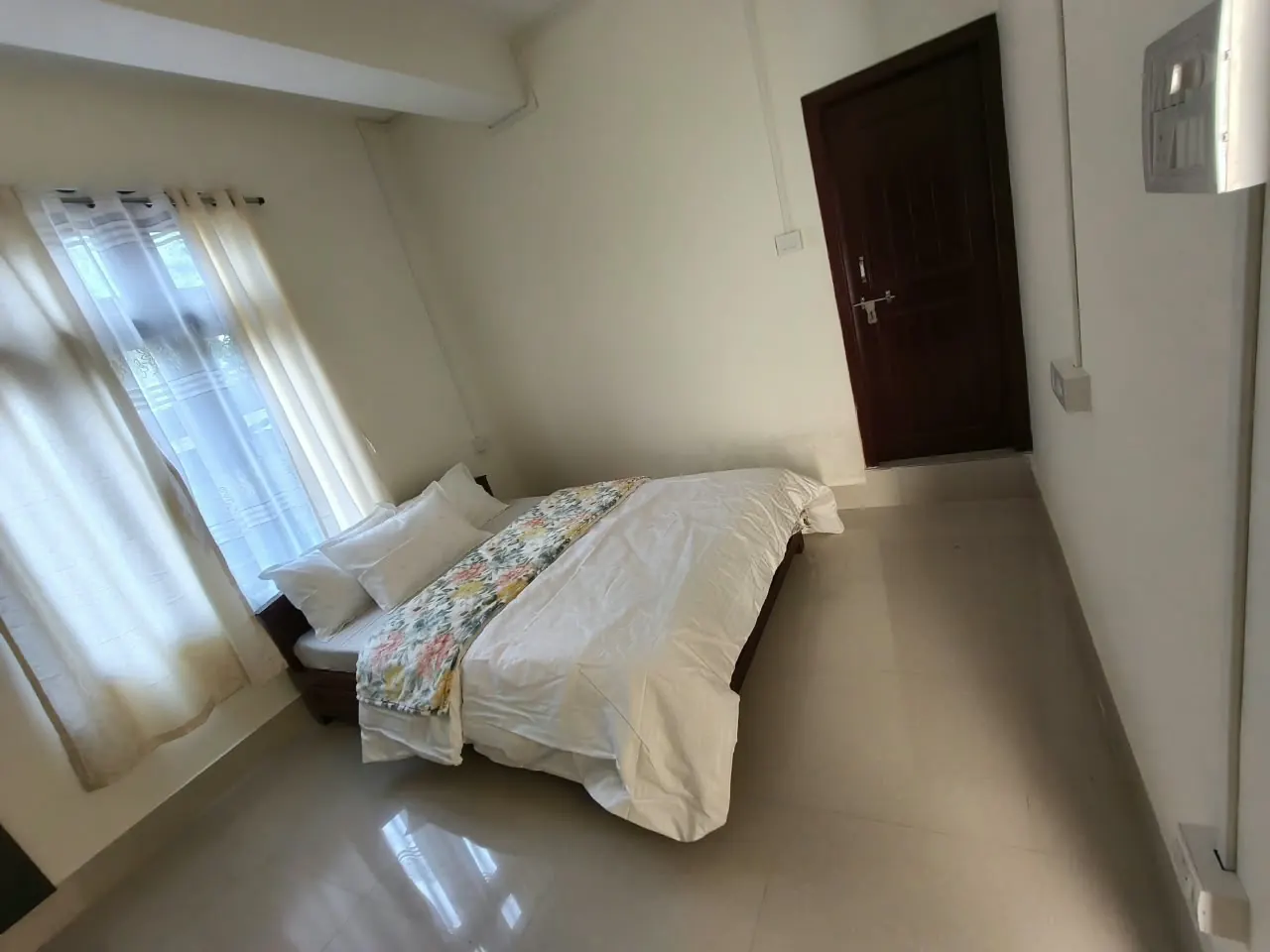 Standard double room with window